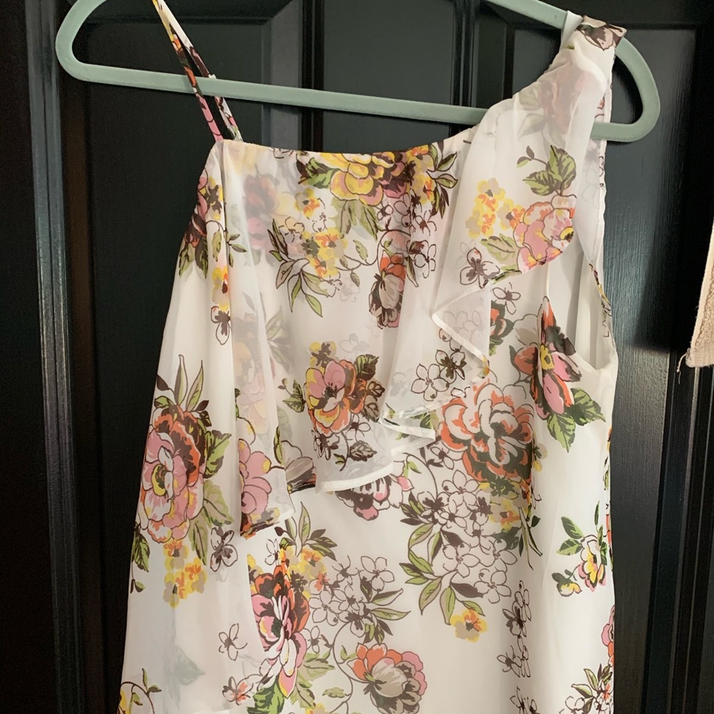 GORGEOUS Fun Ruffle Floral Top - Picture 6 of 8